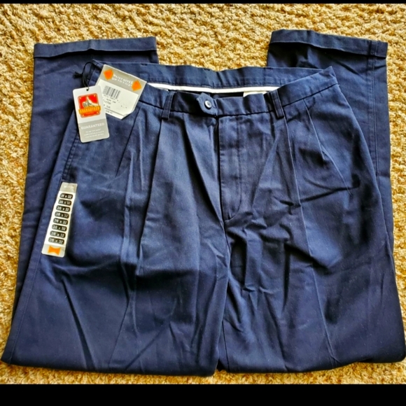 Men's 38x32 Savane pleated front khaki pants new navy blue chino dress slacks - Picture 1 of 7